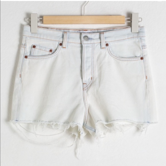 & Other Stories High Rise Shorts Light Wash - Picture 3 of 6